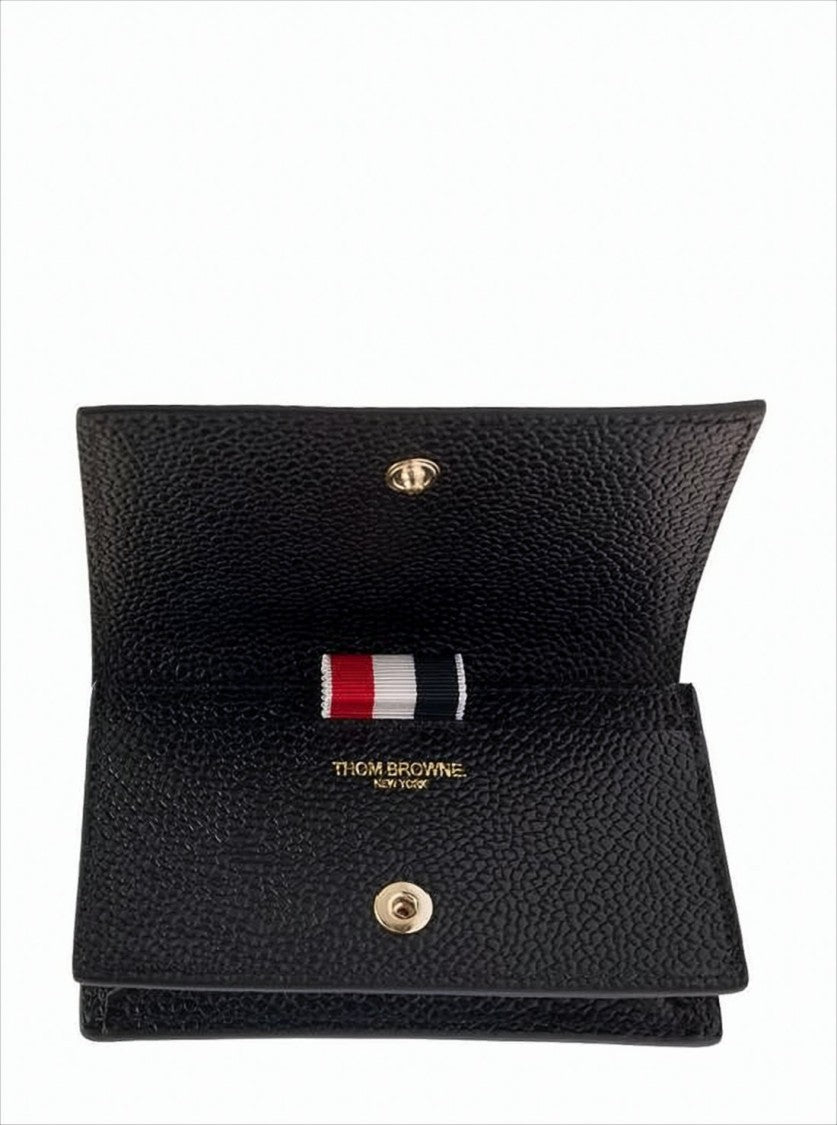 Textured Leather Wallet With Snap Button Closure And Tricolor Detail