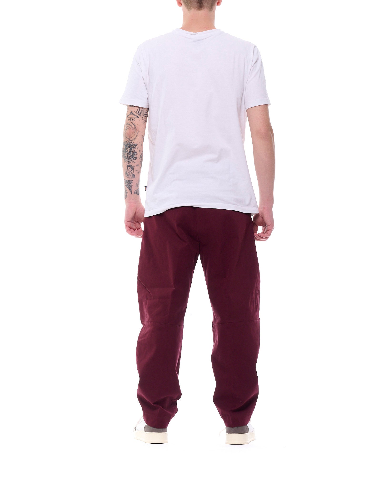 Carrot Fit Trousers In Deep Must Wine
