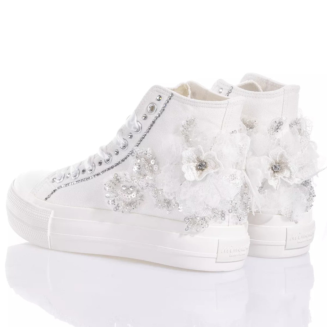 Airlines Platform Silver, White