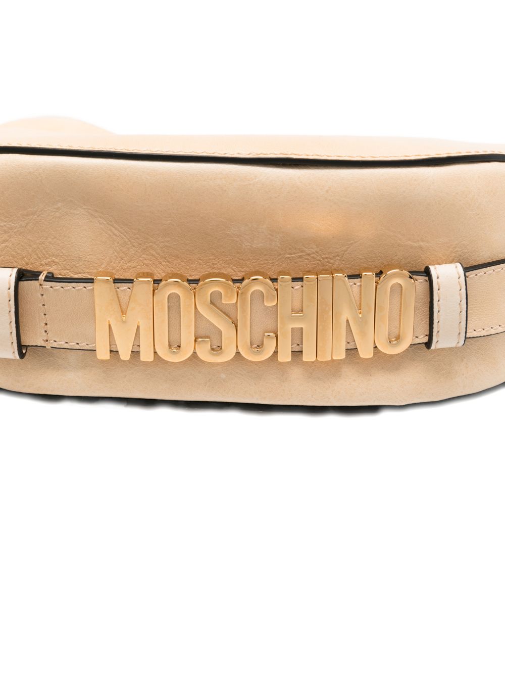 Crescent-Shaped Bag With Structured Handle