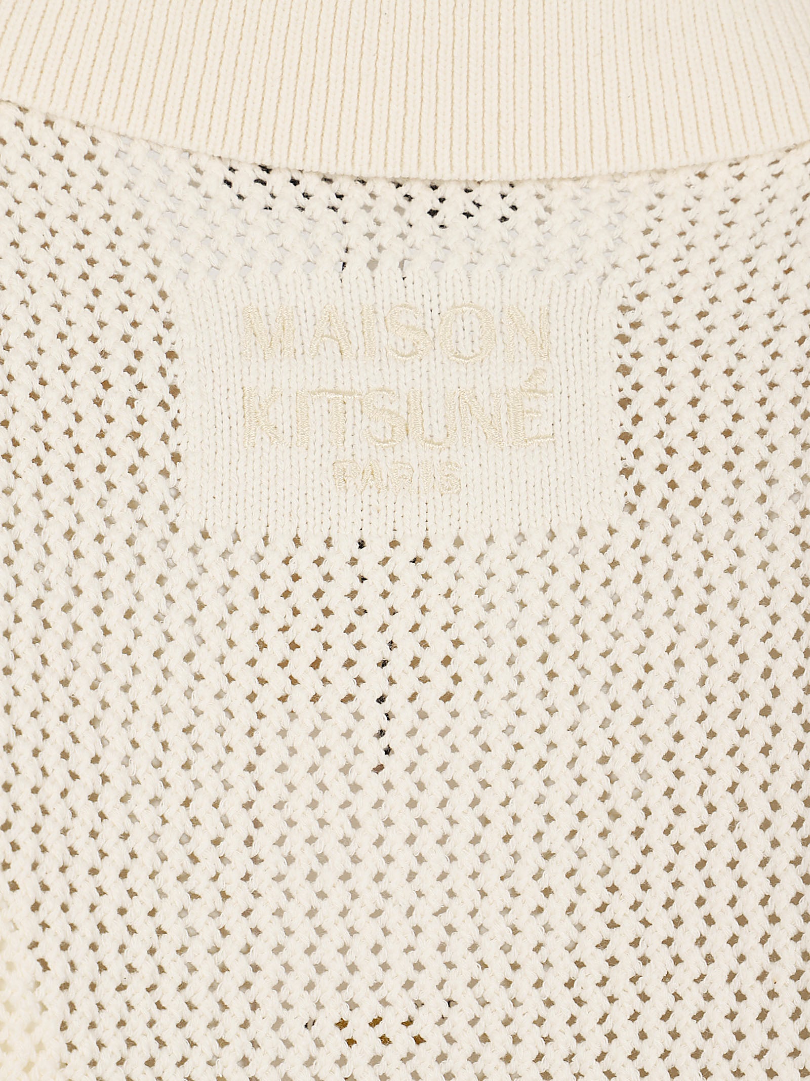 Short-Sleeved Knit Top with Classic Collar