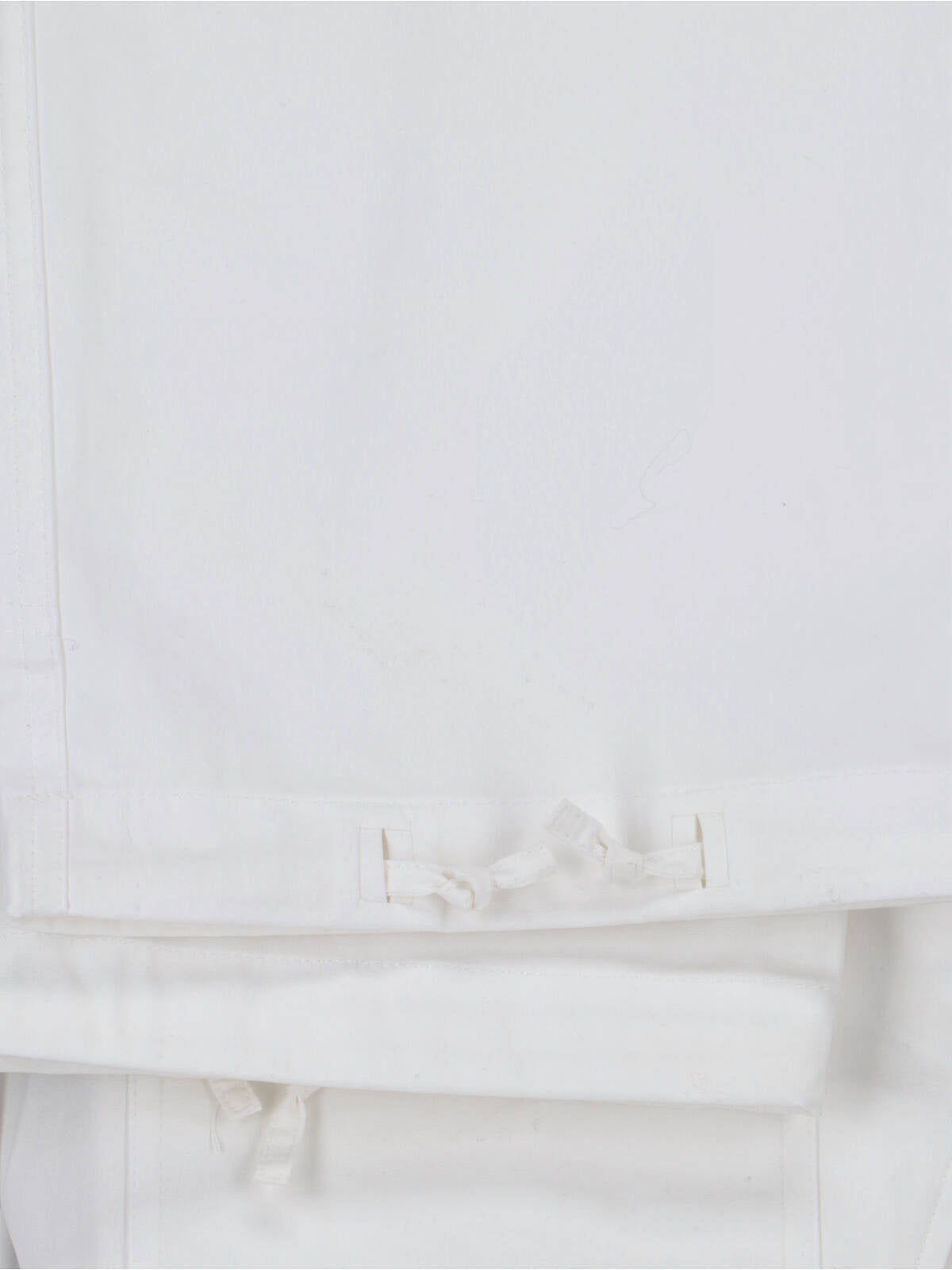 Tailored White Trousers with Straight-Leg Cut