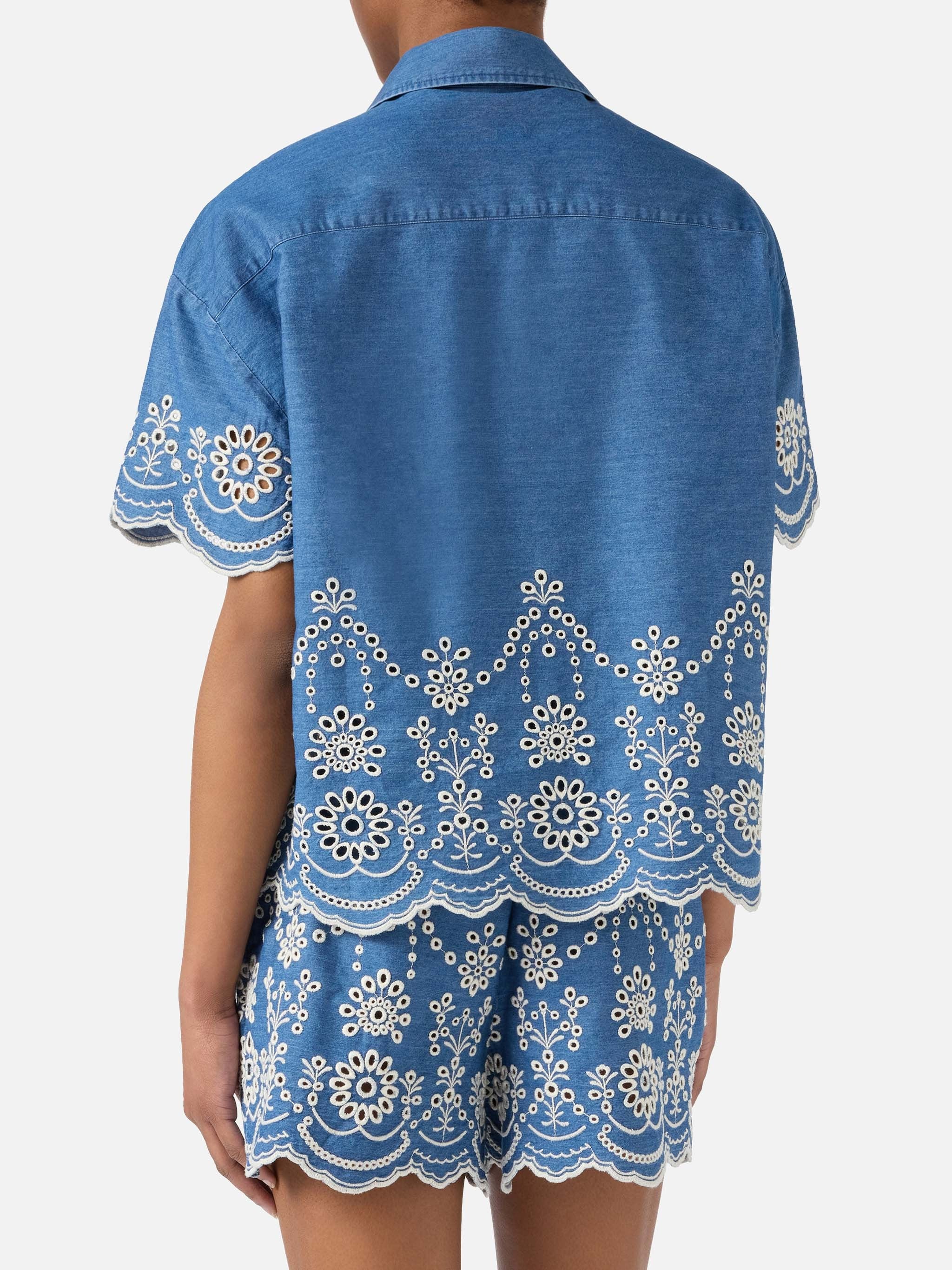 Cropped Shirt with Classic Collar and Floral Embroidery
