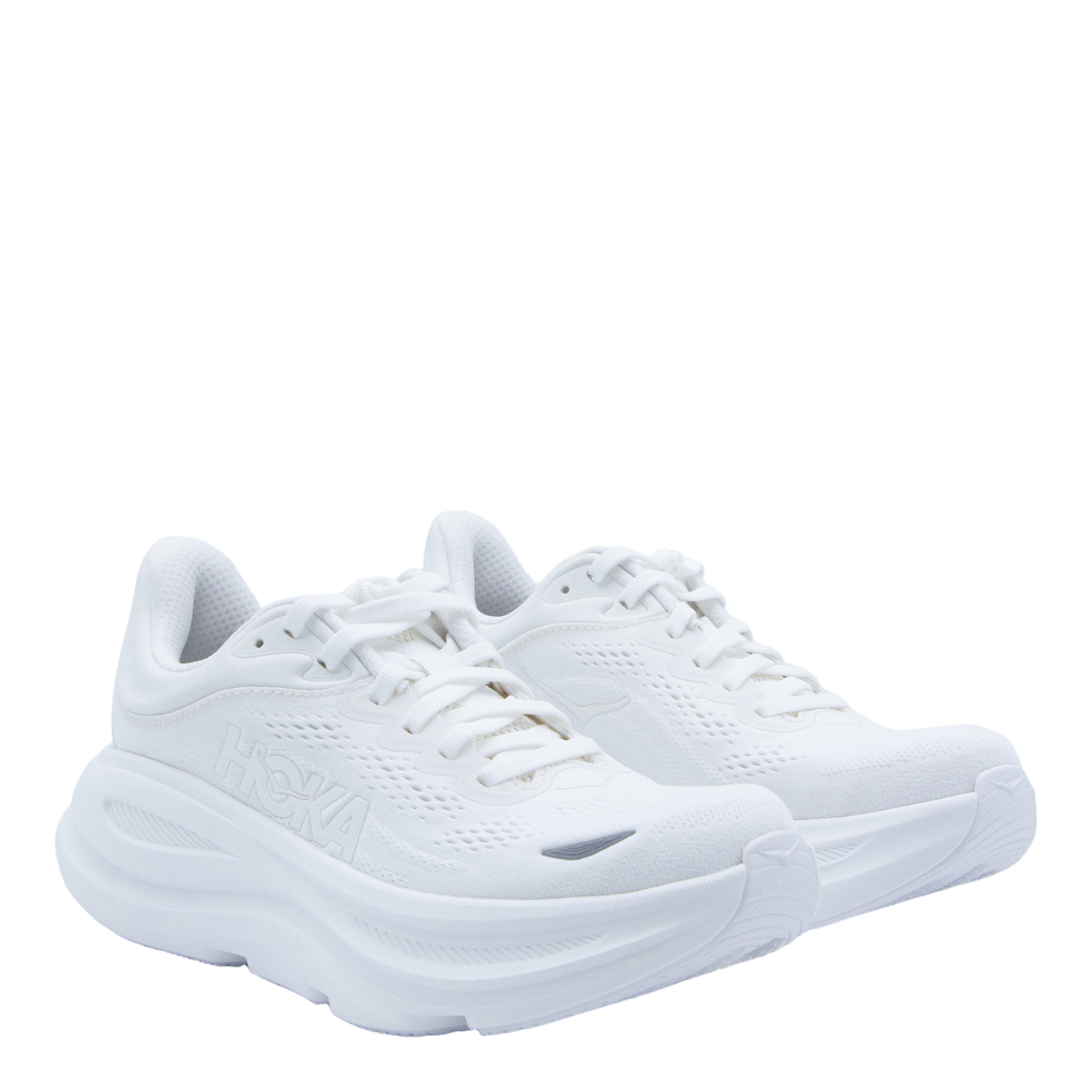 Minimalist White Sneakers With Streamlined Silhouette