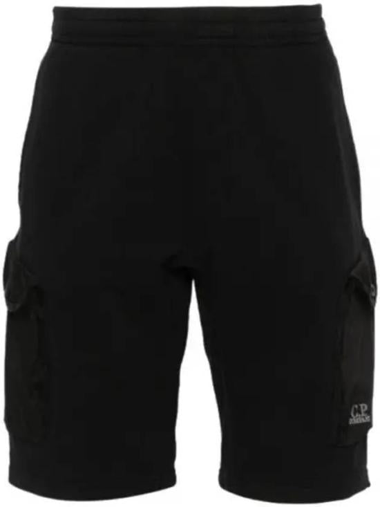 Fitted Black Shorts With Practical Pockets And Elastic Waistband