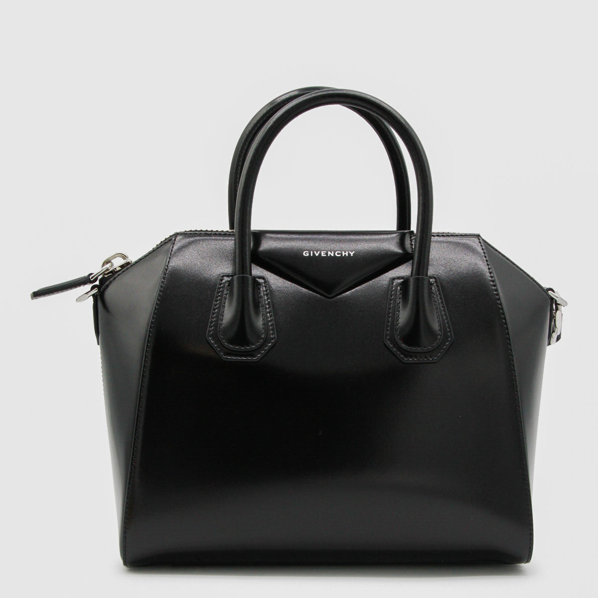 Black Leather Antigona Small Top Handle Bag
