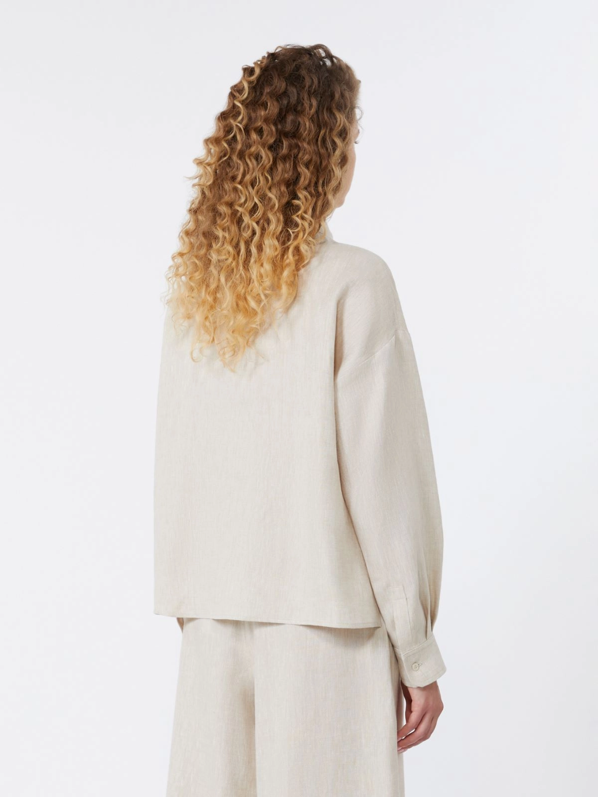 Long-Sleeved Neutrals Shirt with Classic Collar
