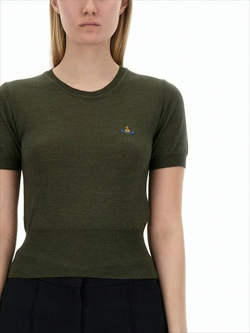 Fitted Short-Sleeve Pullover in Deep Olive Green
