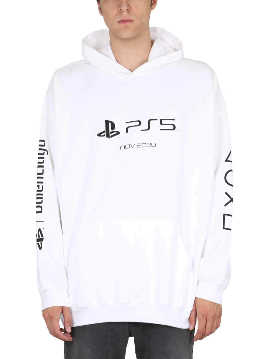 Sweatshirt With "PS5" Logo