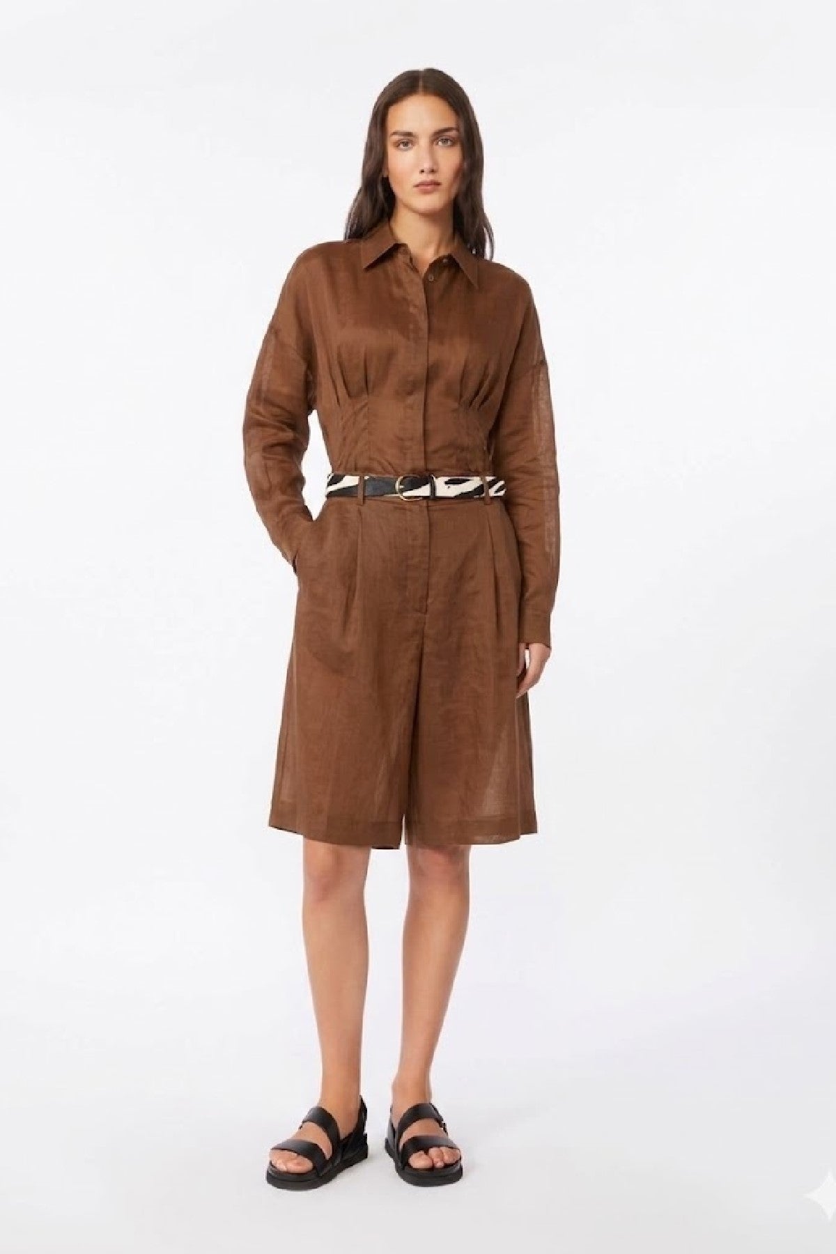 Tailored High-Waist Shorts with Pleats and Pockets