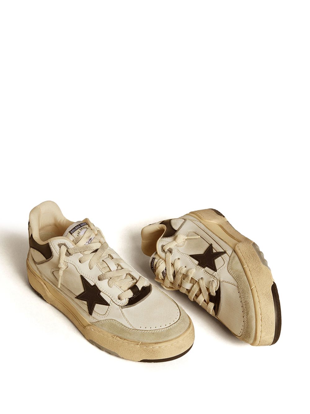 Low-Top Sneakers With Vintage Star Emblem