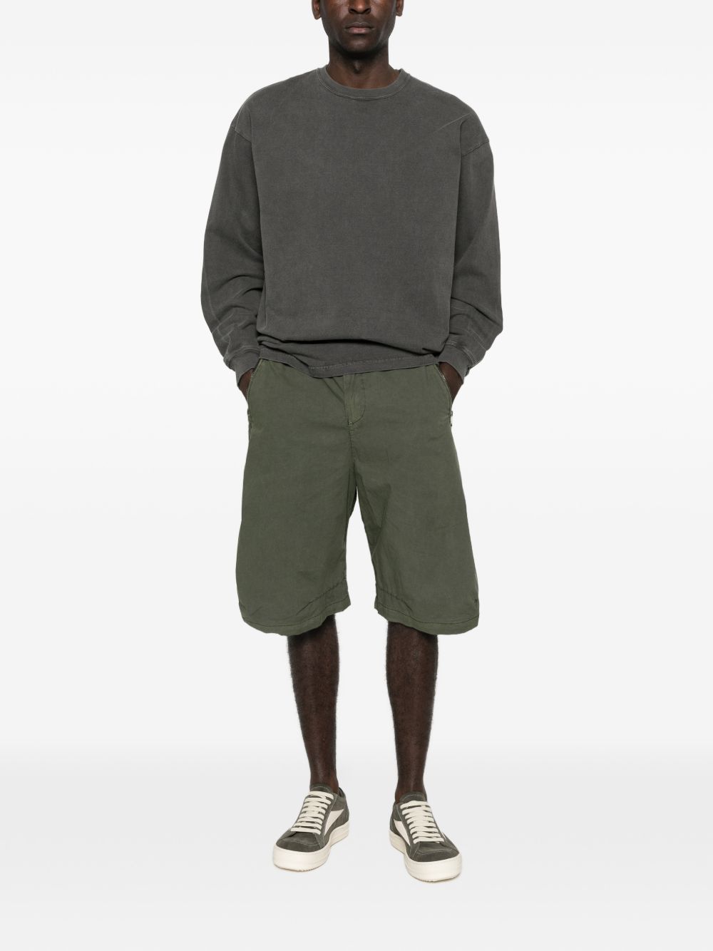 Relaxed Fit Shorts in Smooth Silk-Nylon Blend