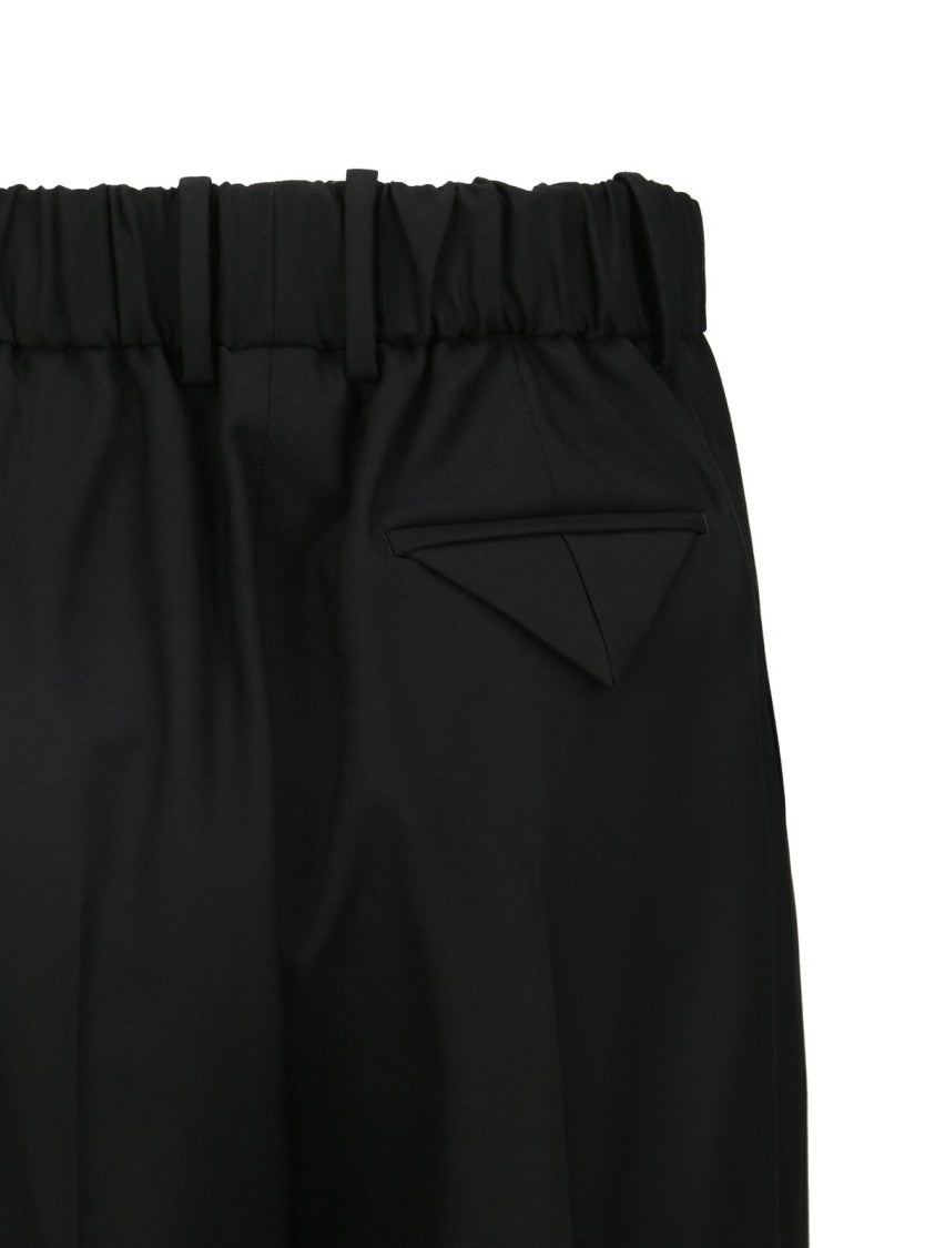 Loose-Fitting Pants