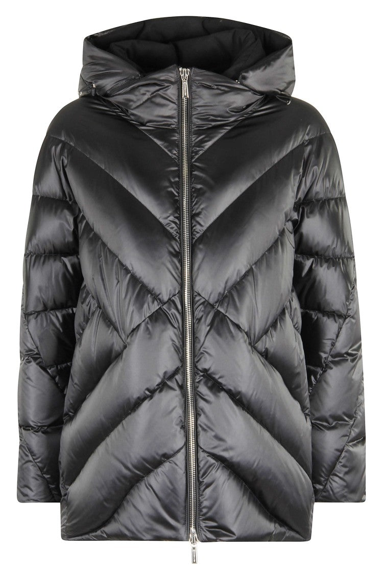 Moorer Wanita Down Jacket With Distinctive Quilted Design