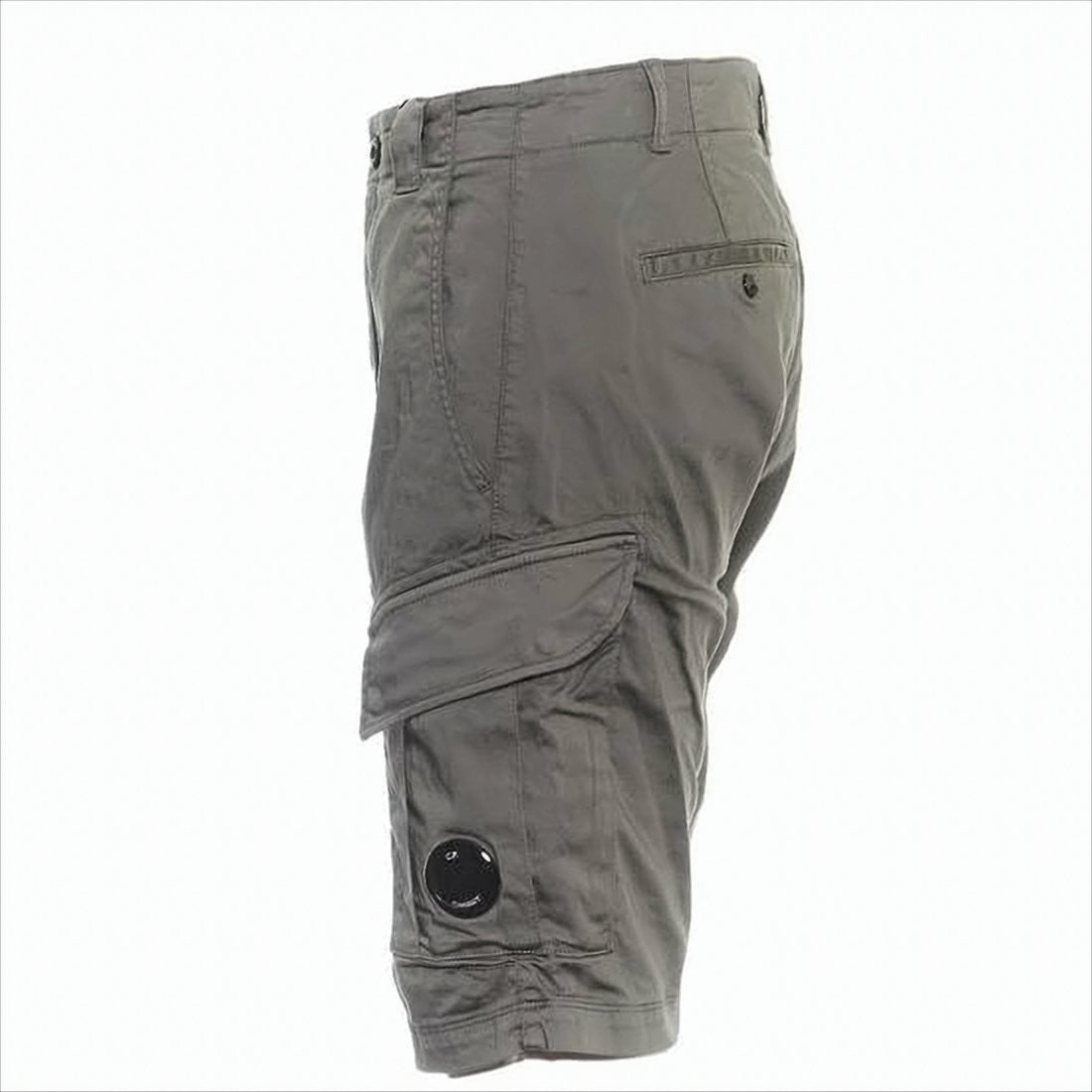 Utilitarian Shorts With Flap Pockets And Signature Lens Detail
