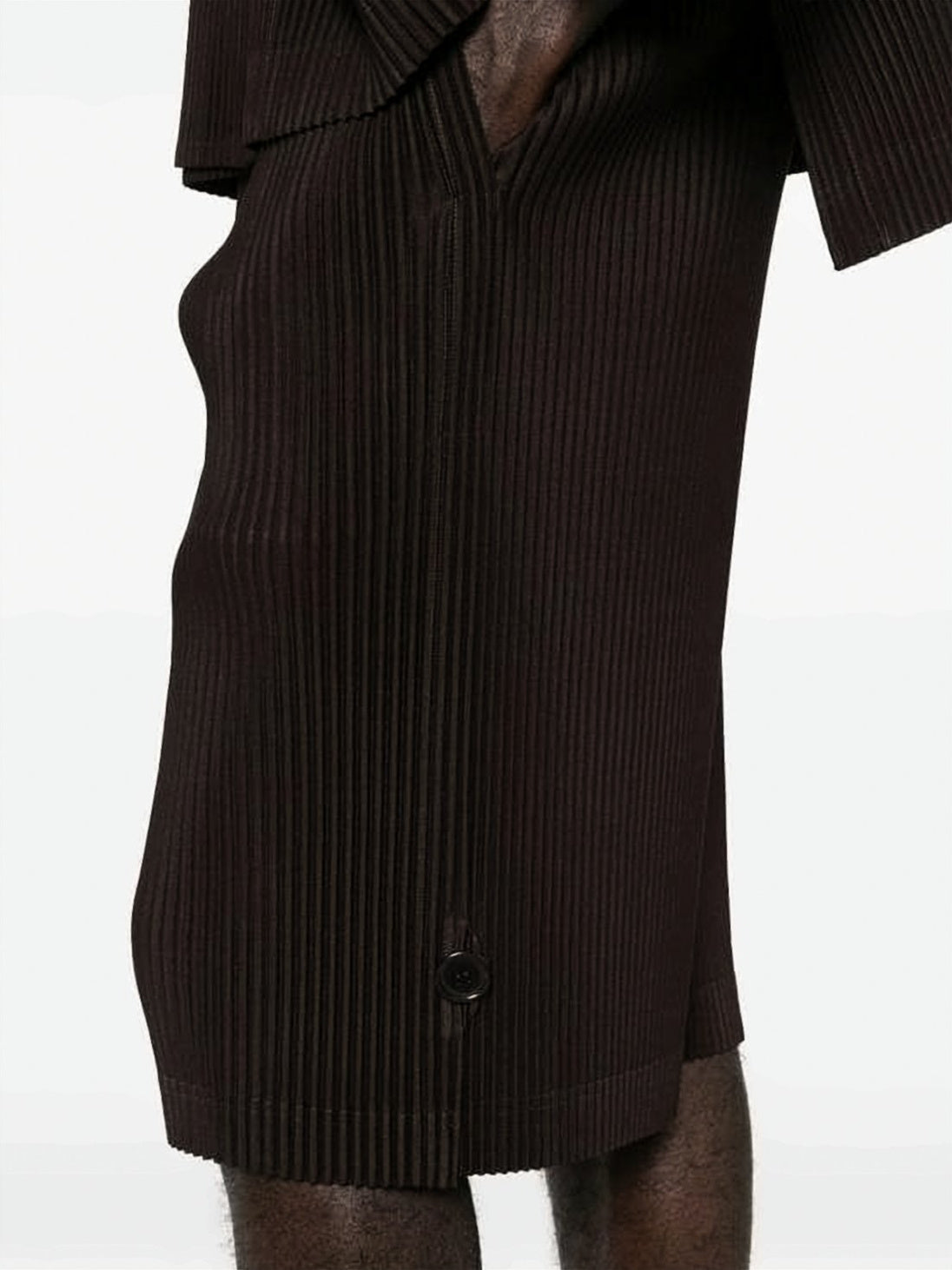 Pleated Relaxed-Fit Polyester Shorts