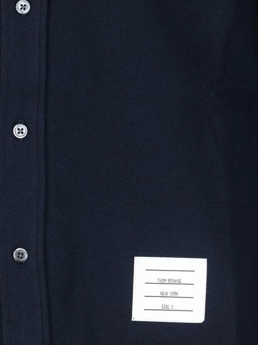 Striking Long-Sleeve Button-Down Shirt with Structured Silhouette