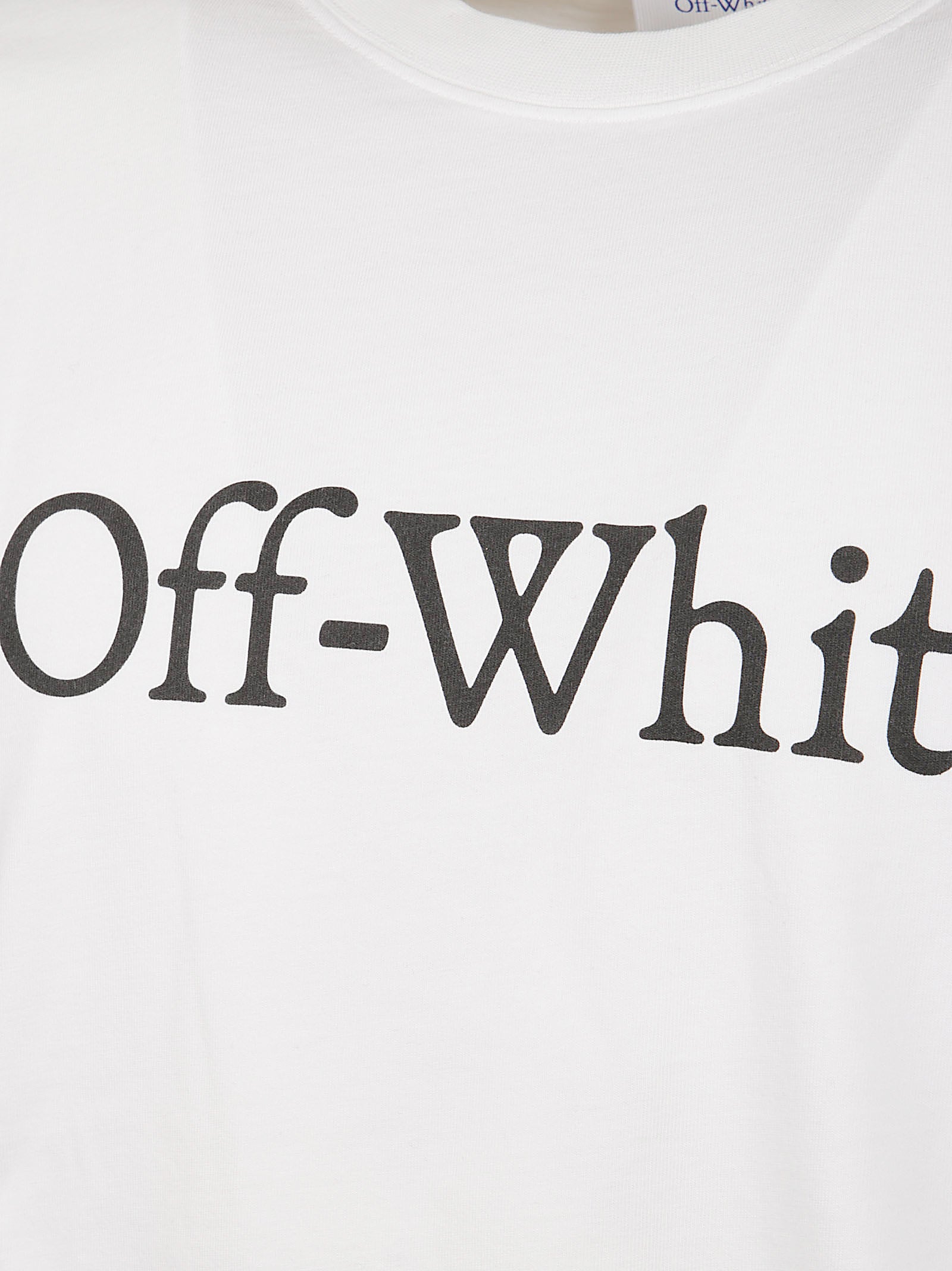 Contrasting Logo Print Off-White T-Shirt