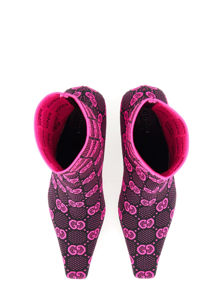 Knitted Medium Heel Boots with Contemporary Design