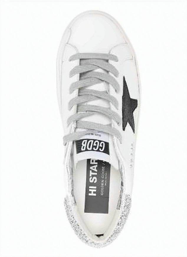 Low-Top Sneakers with Black Star Detail and Glitter Accents