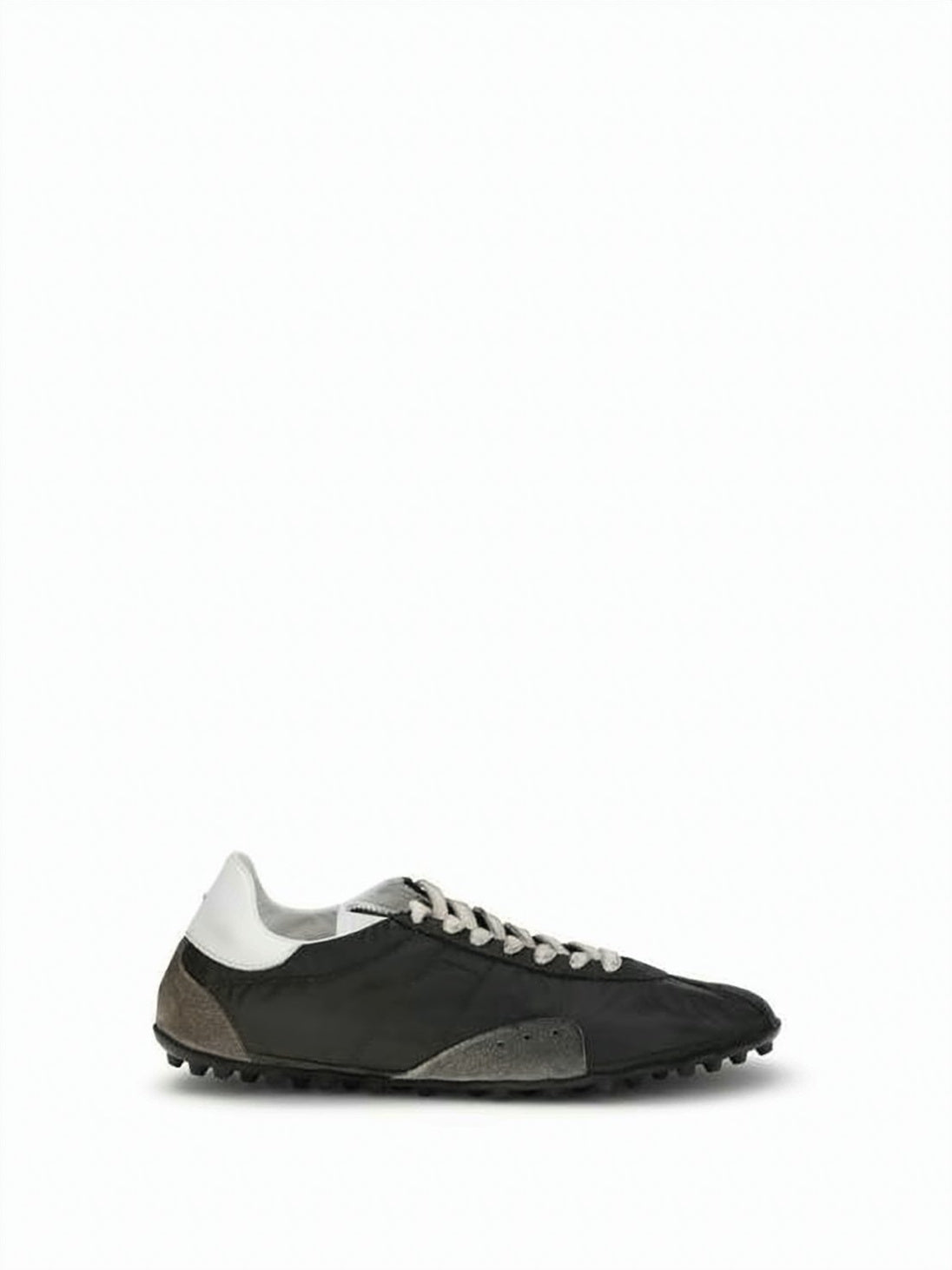 Low-Profile Sneakers with Textured Grip Sole