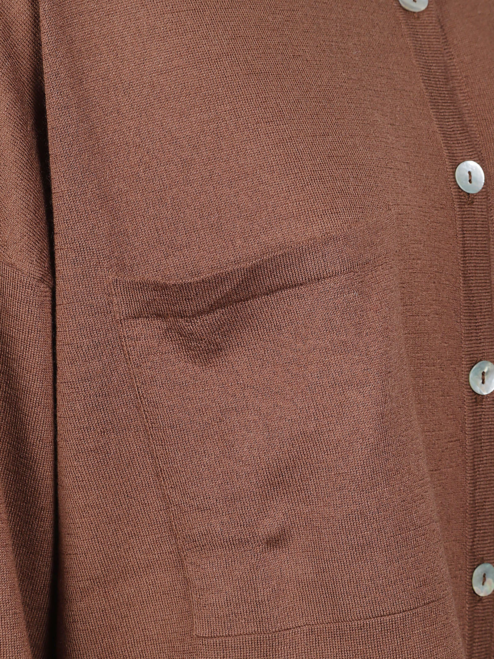 Loose-Fitting Brown Shirt