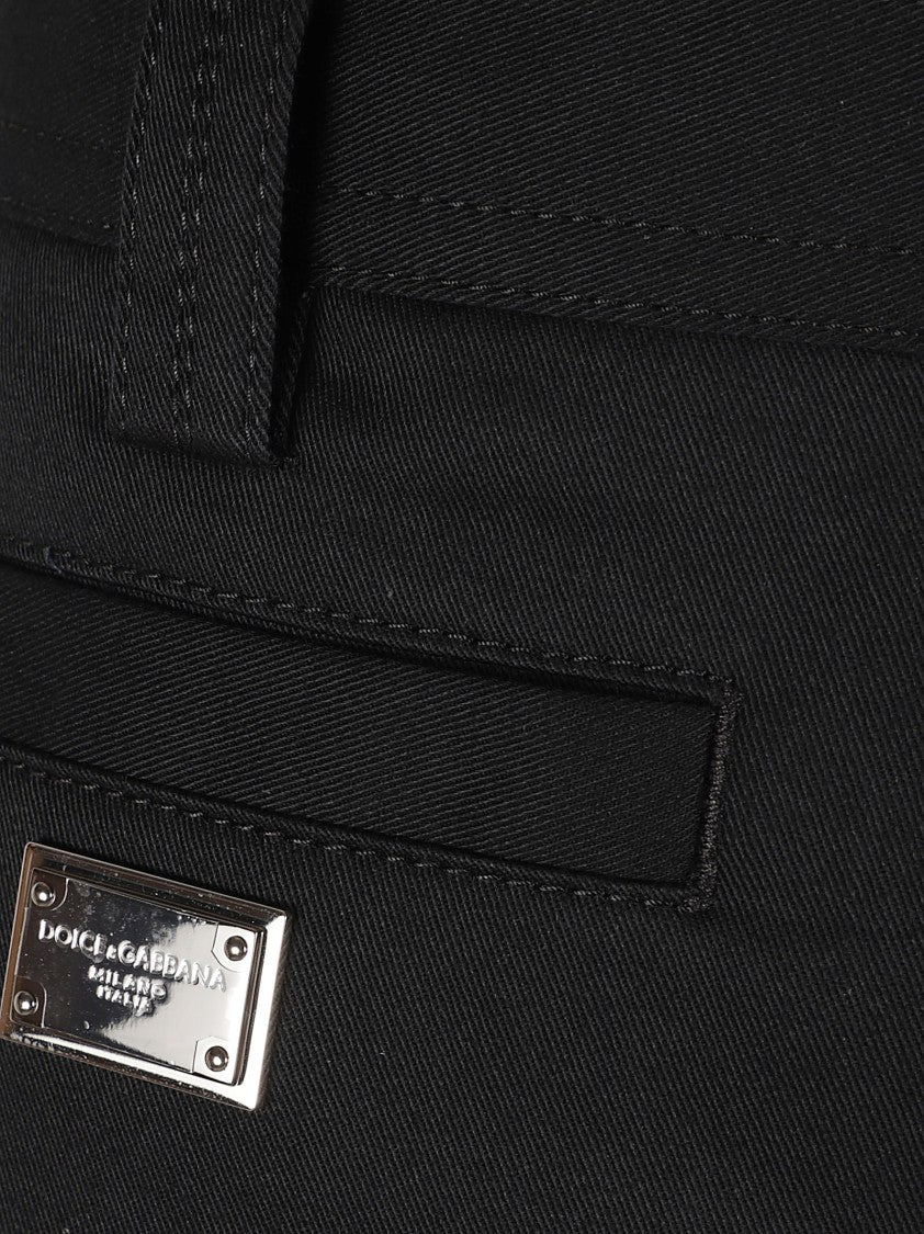 Classic Straight-Leg Trousers With Subtle Stitching Detail