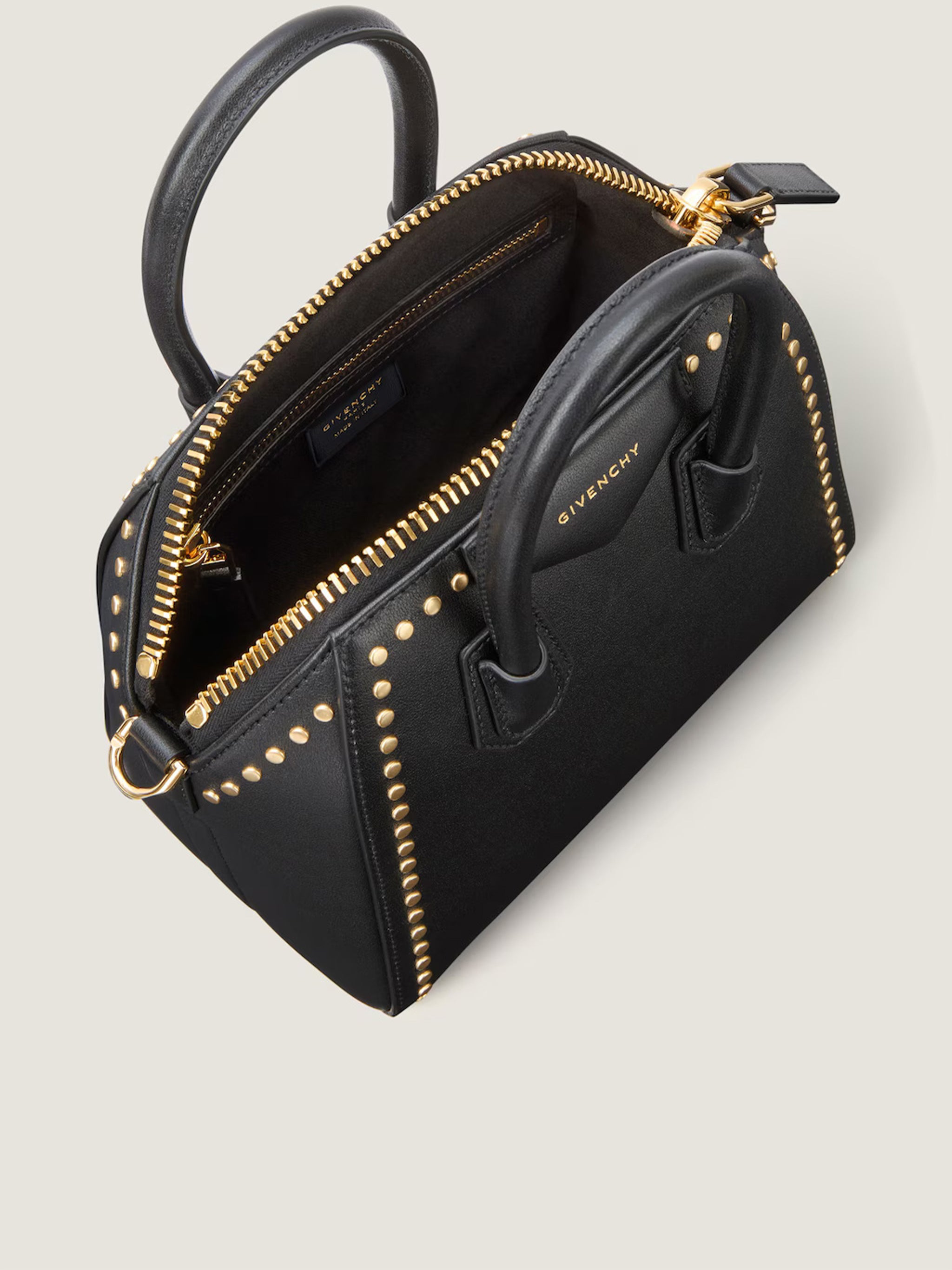 Antigona Nv Trapezoidal Calf Leather Bag