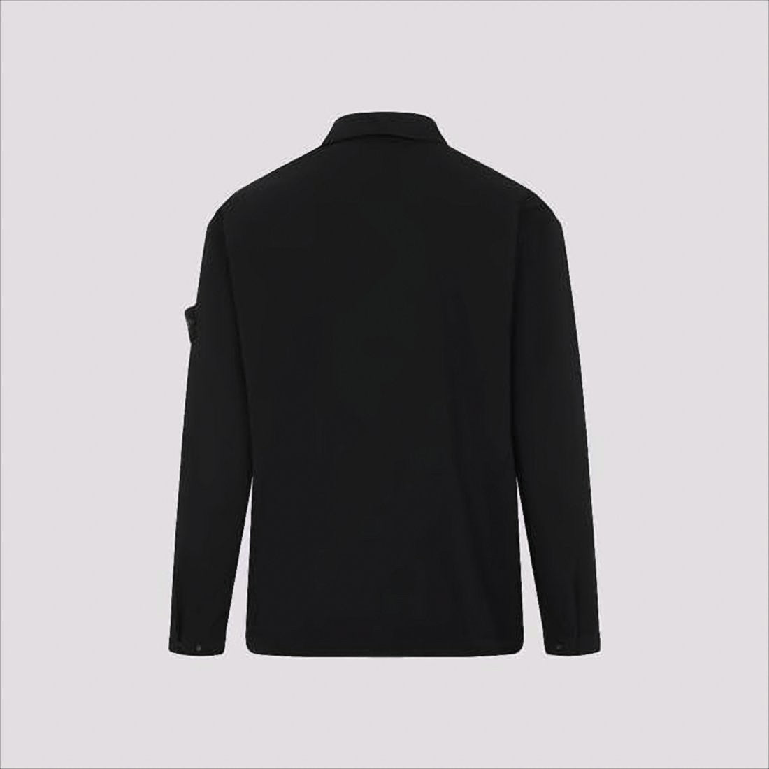 Long-Sleeve Black Shirt with Classic Collar and Style