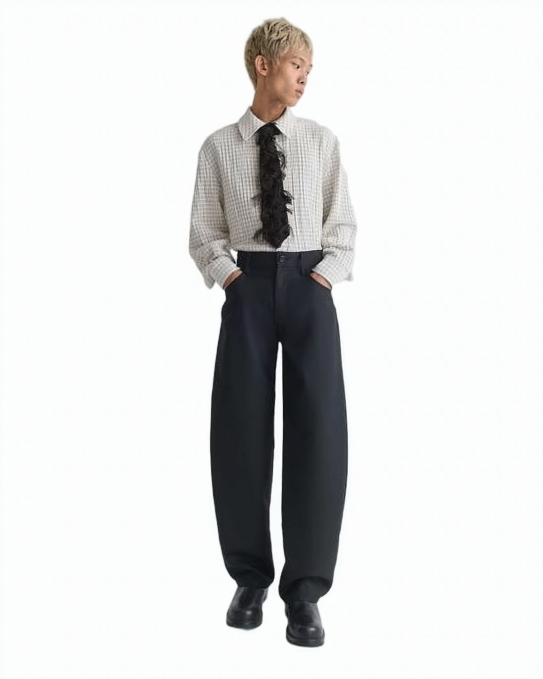Wide-Leg Pants With High Waist And Minimalist Design