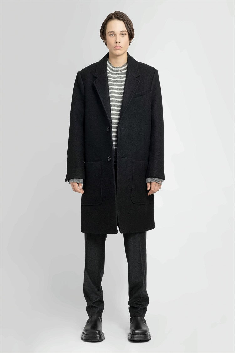 Tailored Two-Button Wool Coat With Notched Lapel