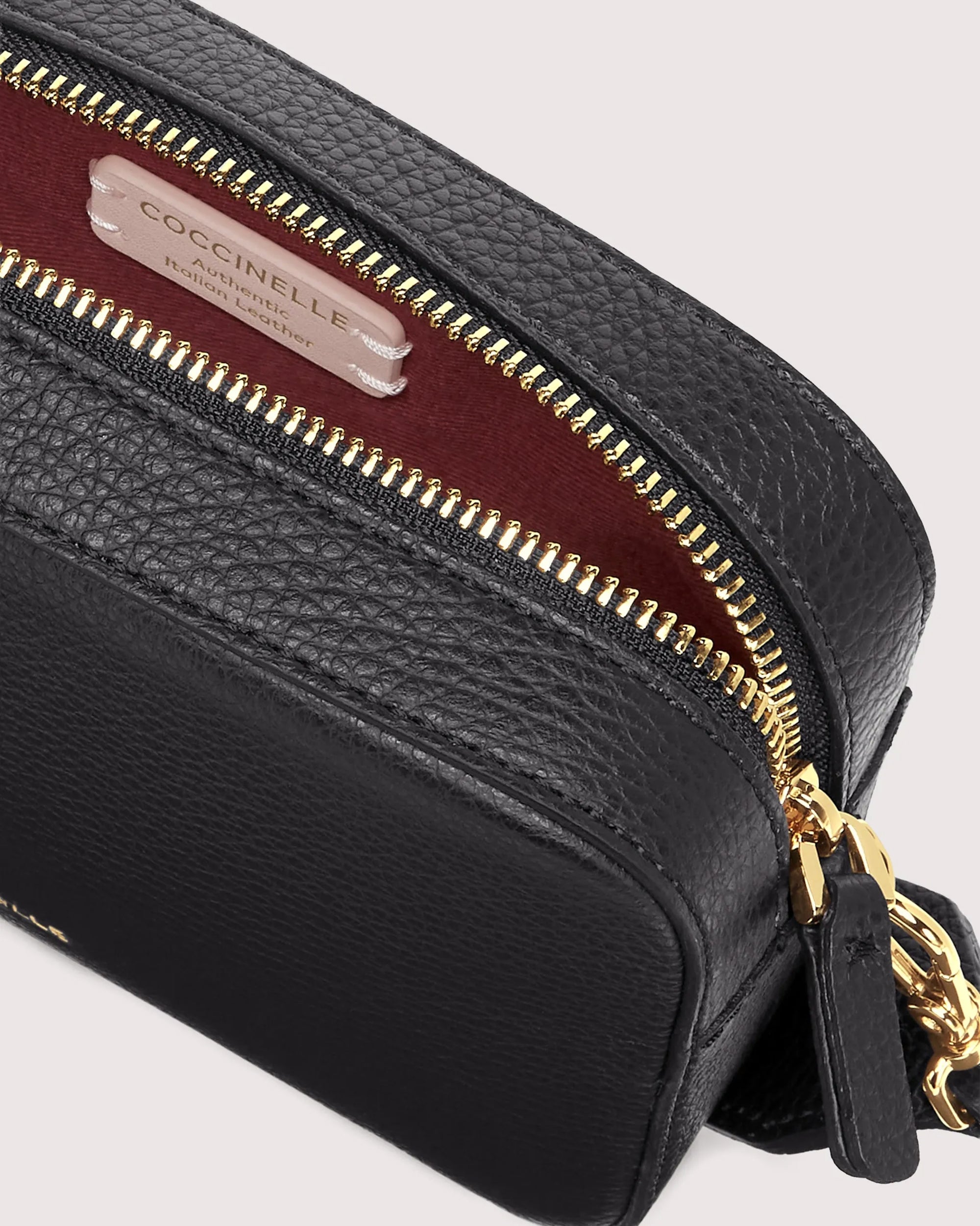 Tebe Noir Leather Bag