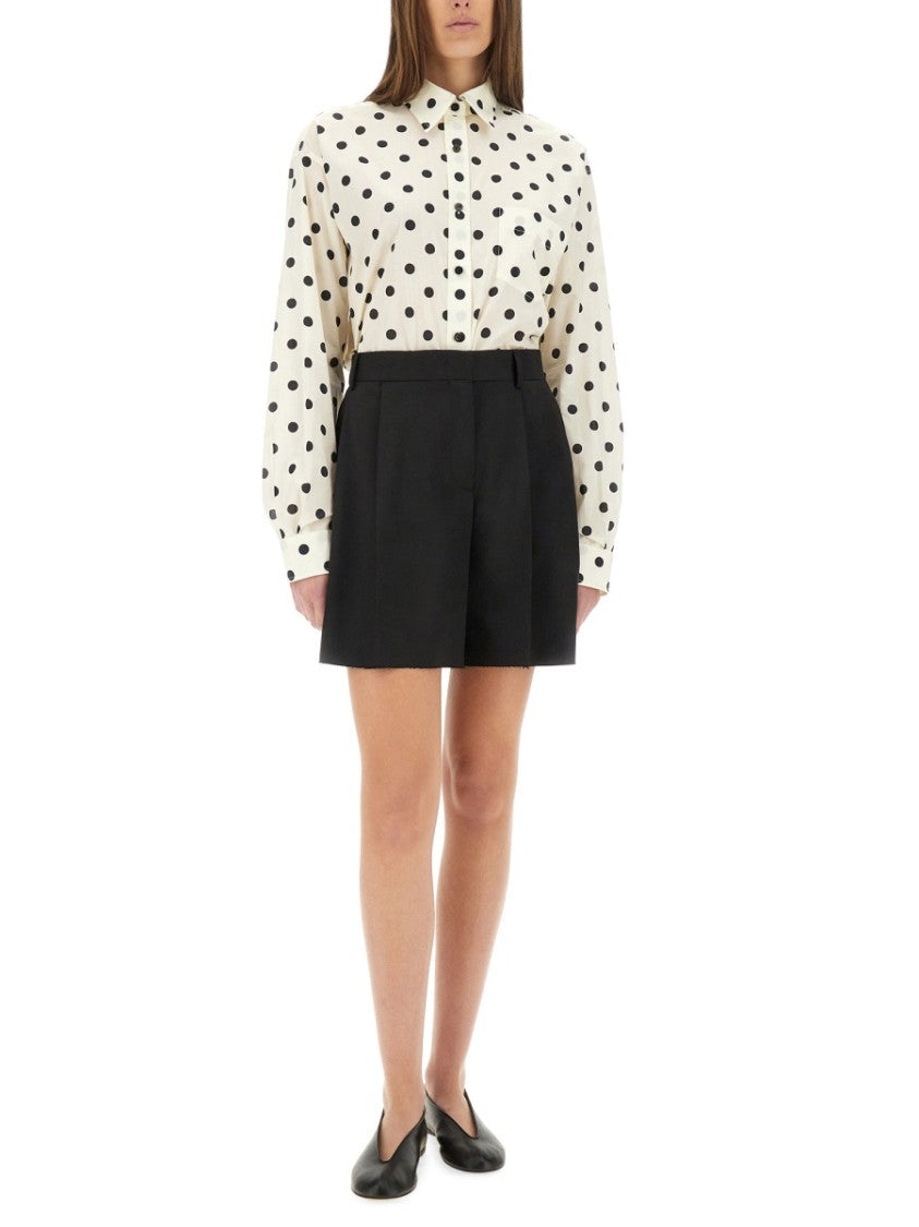 Black Wool Shorts With Pleated Design