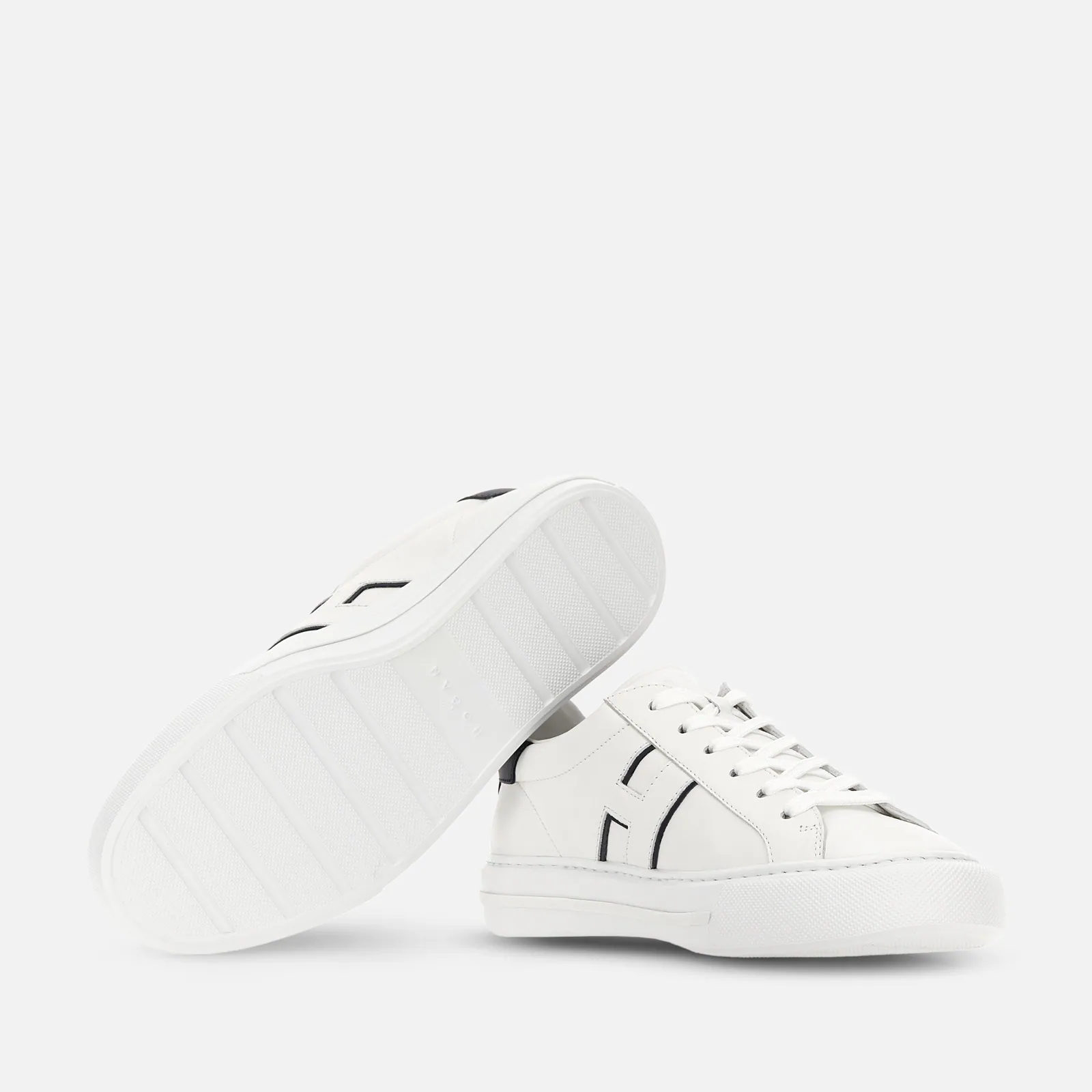 Refined Lace-Up Shoes With Distinctive 'H' Detail