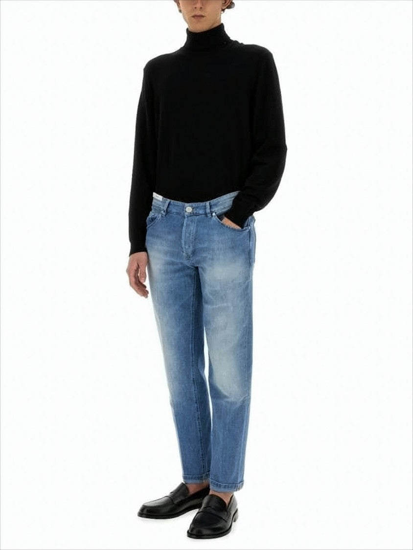 Classic Five-Pocket Denim Pants With Tapered Leg Design