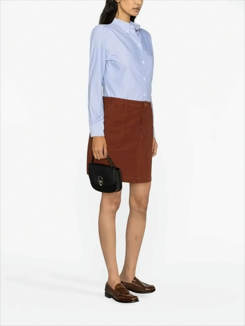Button-Up Shirt with Light Blue Tone and Classic Collar