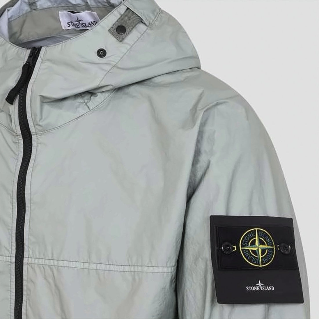 Membrana 3L Tc Hooded Jacket With Functional Design