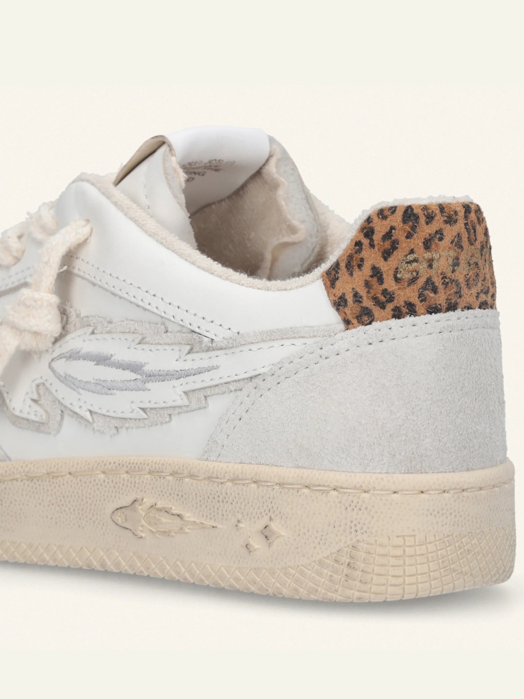 Egg Rocket 3 White/Grey Suede Sneakers