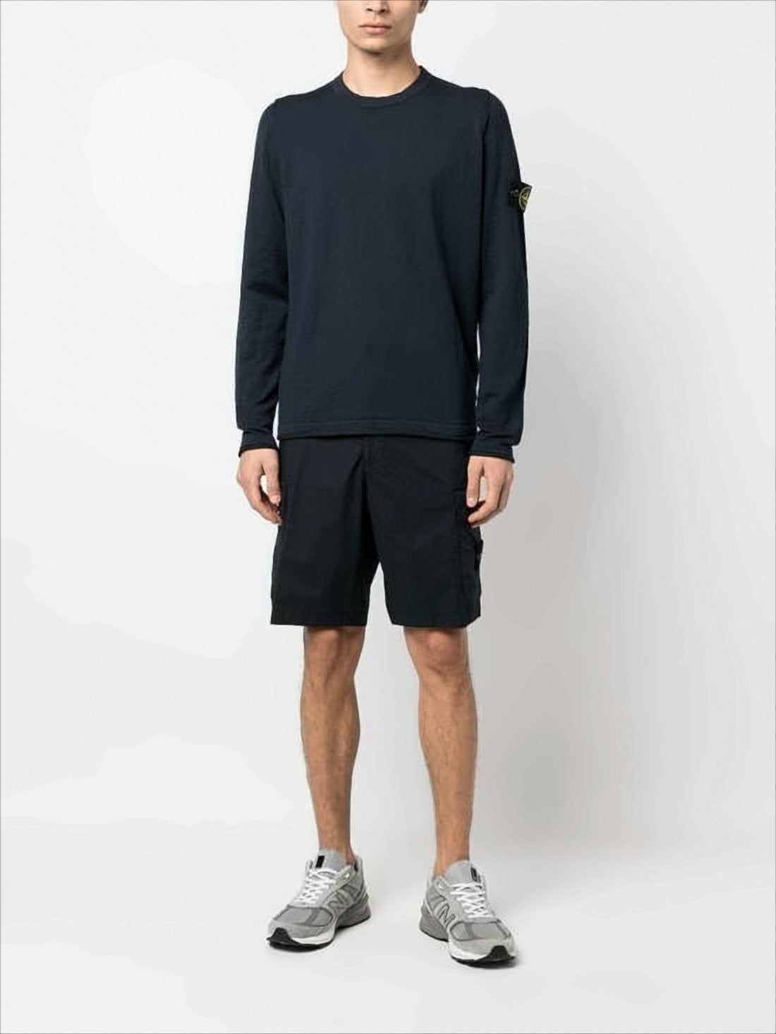 Textured Black Crew Neck Sweater With Distinctive Logo Patch