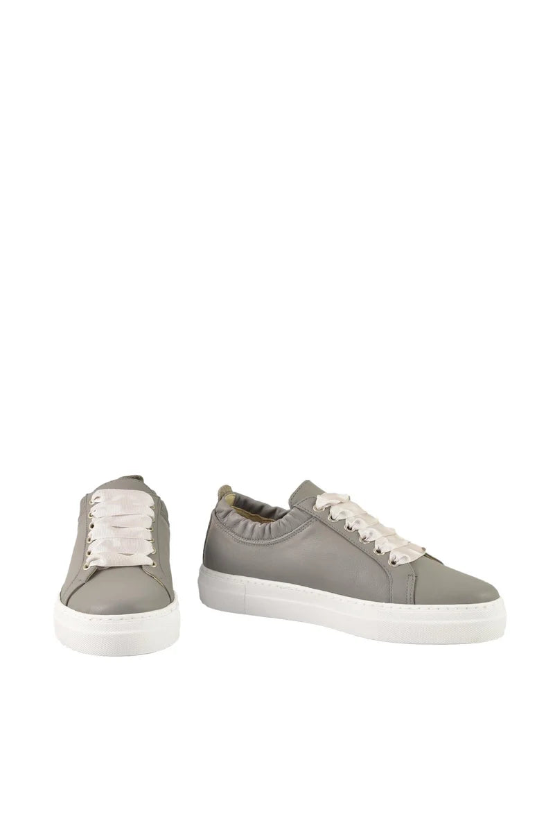 Low-Top Grey Sneakers with Smooth Leather Upper