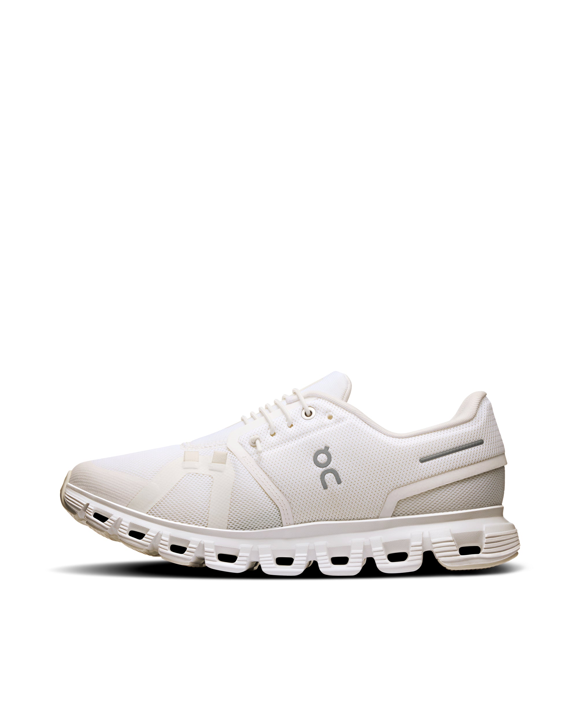 Lightweight Cloud 6 Sneakers With Breathable Mesh Upper