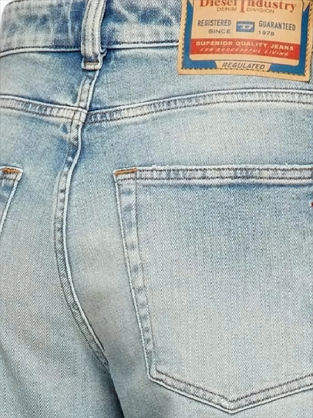 Light-Wash Denim Jeans with Classic Five-Pocket Styling