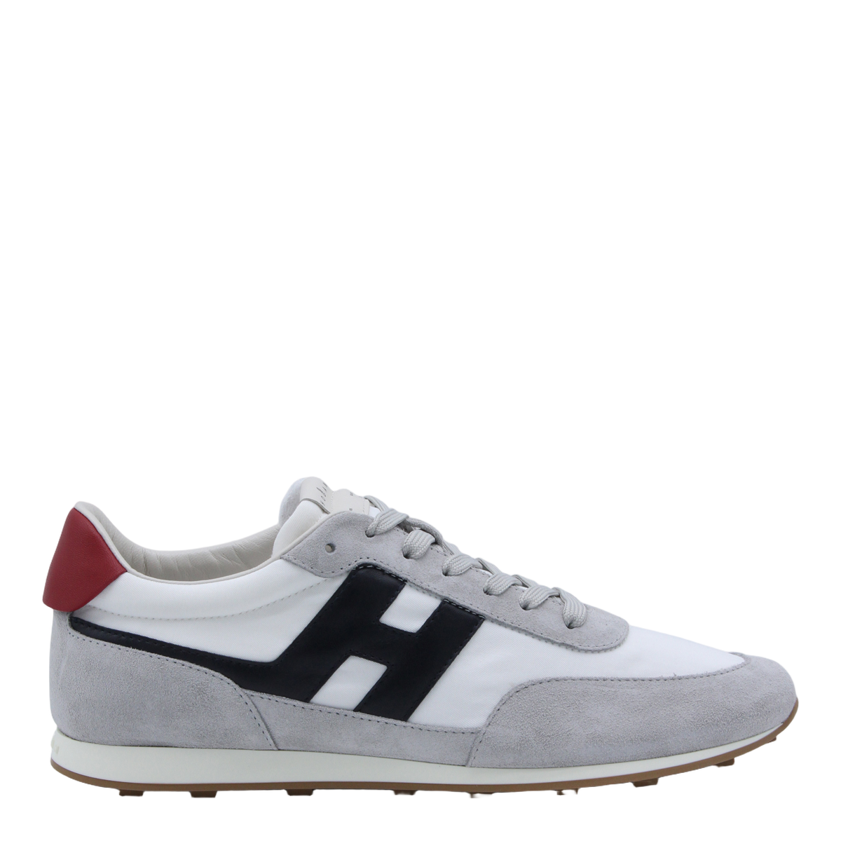 Classic Low-Top Sneakers with Streamlined Design