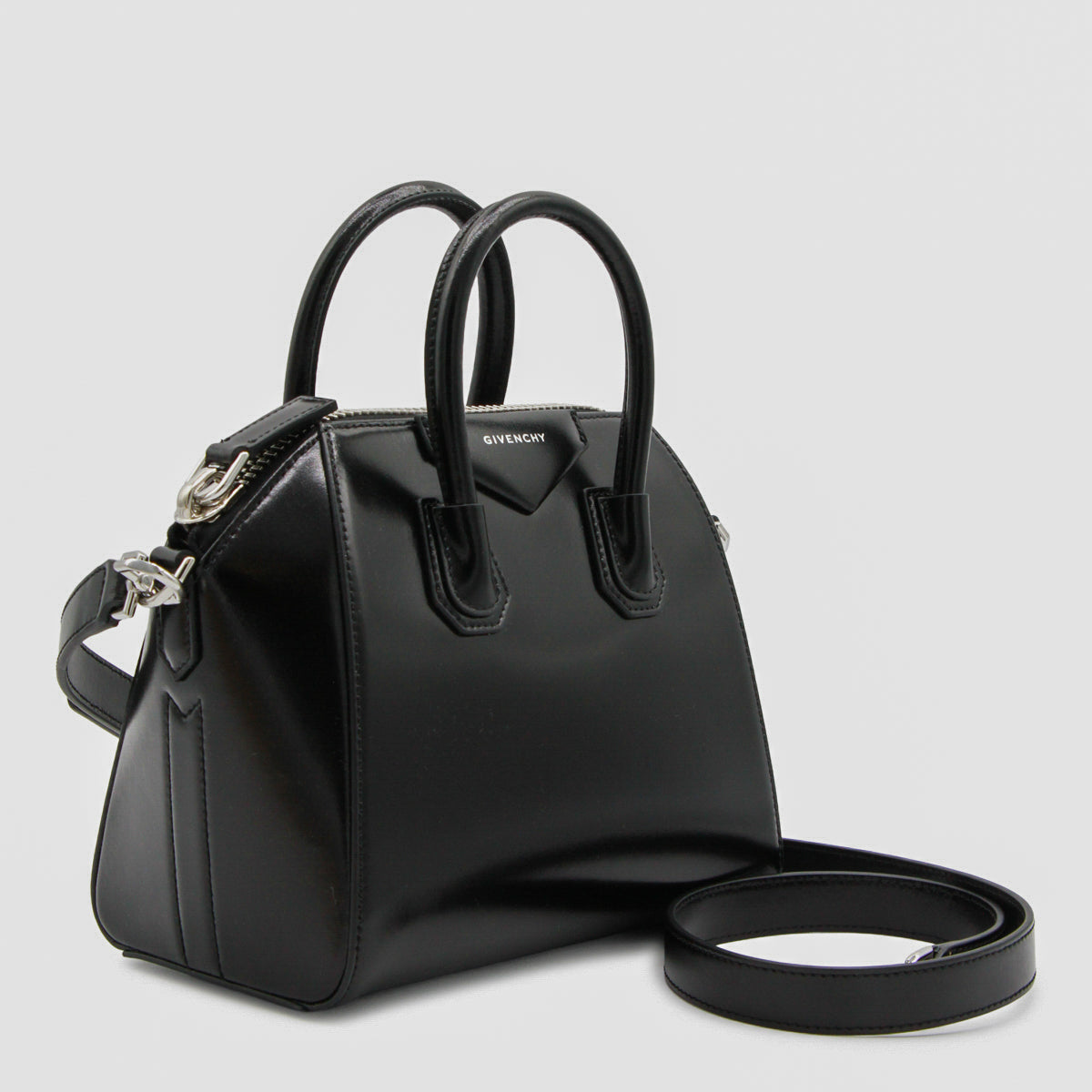 Structured Black Leather Antigona Top Handle Bag