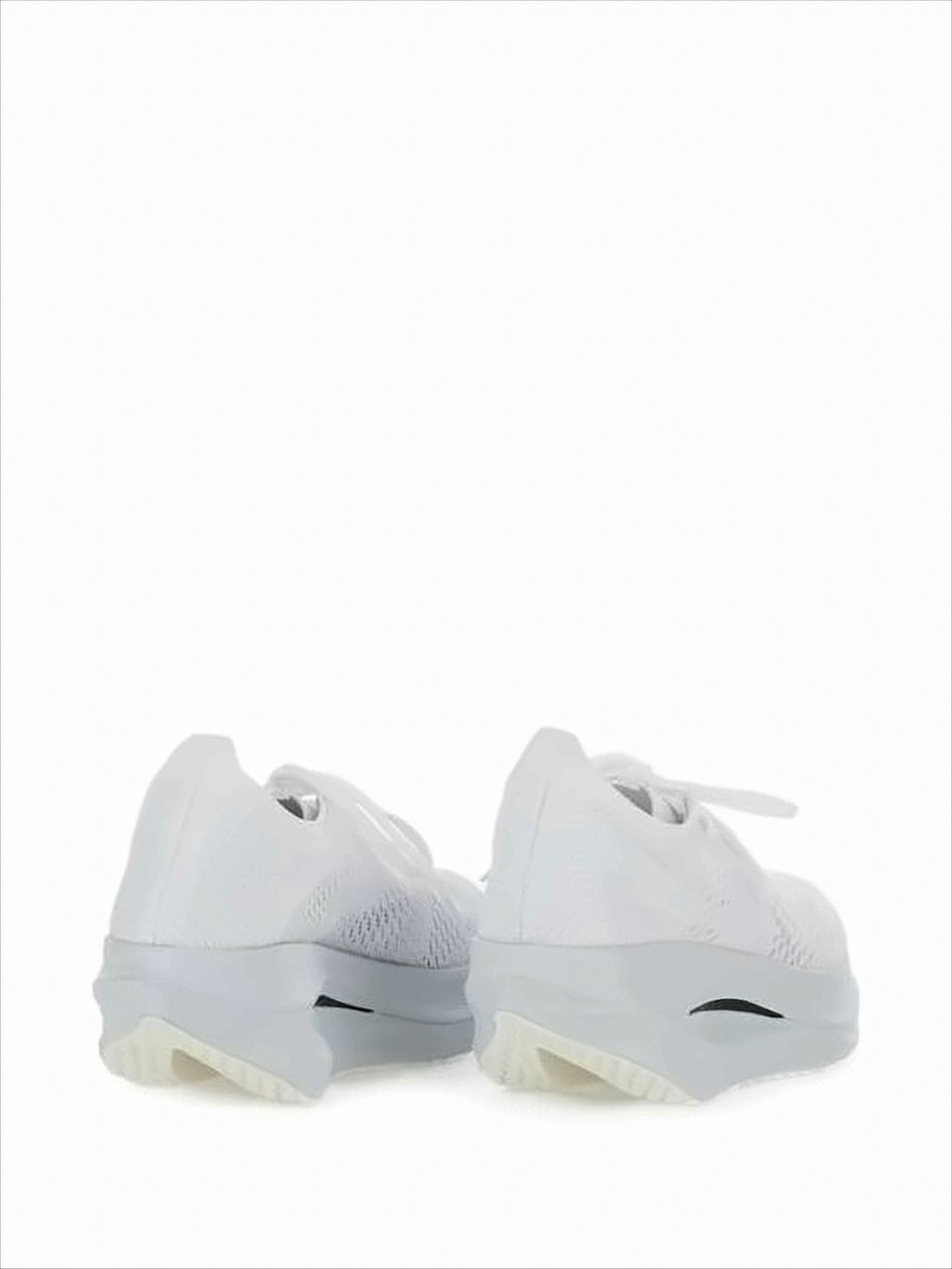 Minimalist White Sneakers with Sculpted Sole