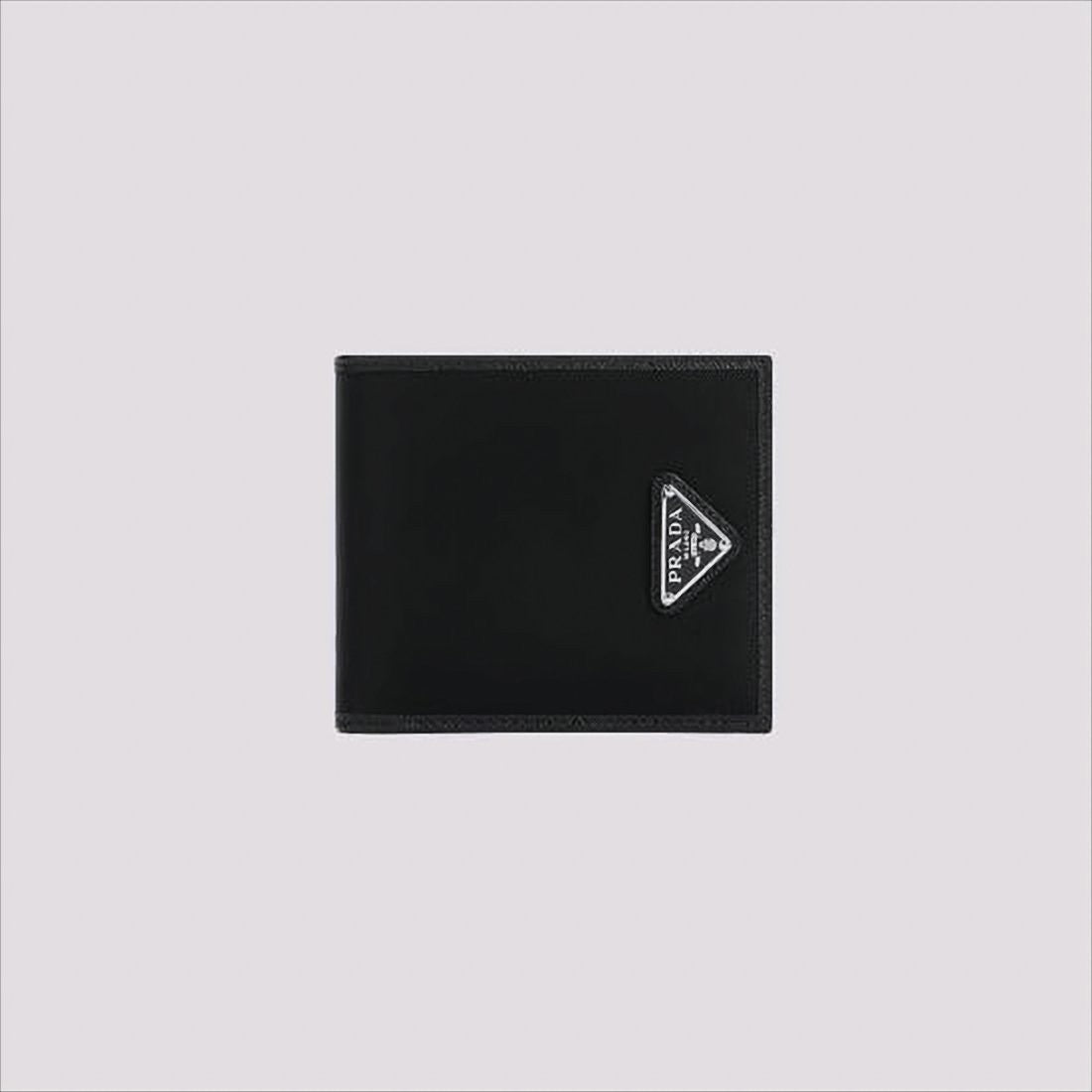 Bifold Wallet with Minimalist Design