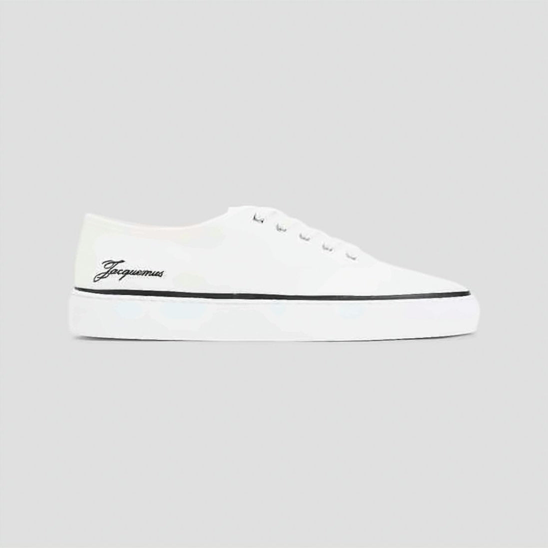 Minimalist White Sneakers with Elegant Black Detailing