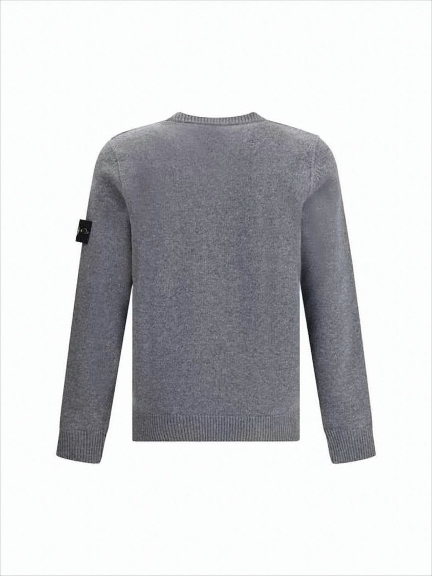 Classic Crew Neck Grey Sweater with Ribbed Cuffs and Emblem Patch