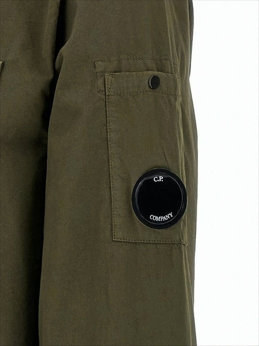 Long-Sleeve Utilitarian Shirt with Structured Collar