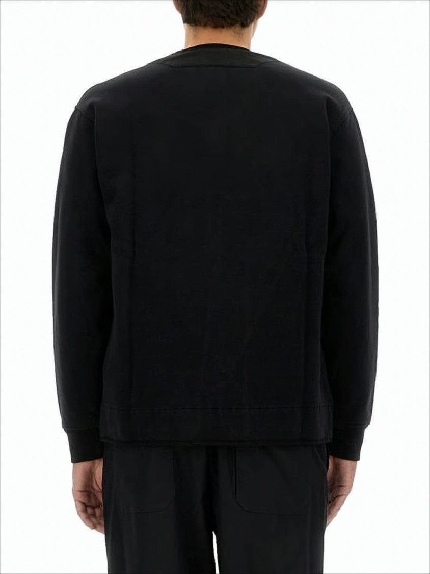 Minimalist Long-Sleeve Top With Quilted Texture And Zipper Detail
